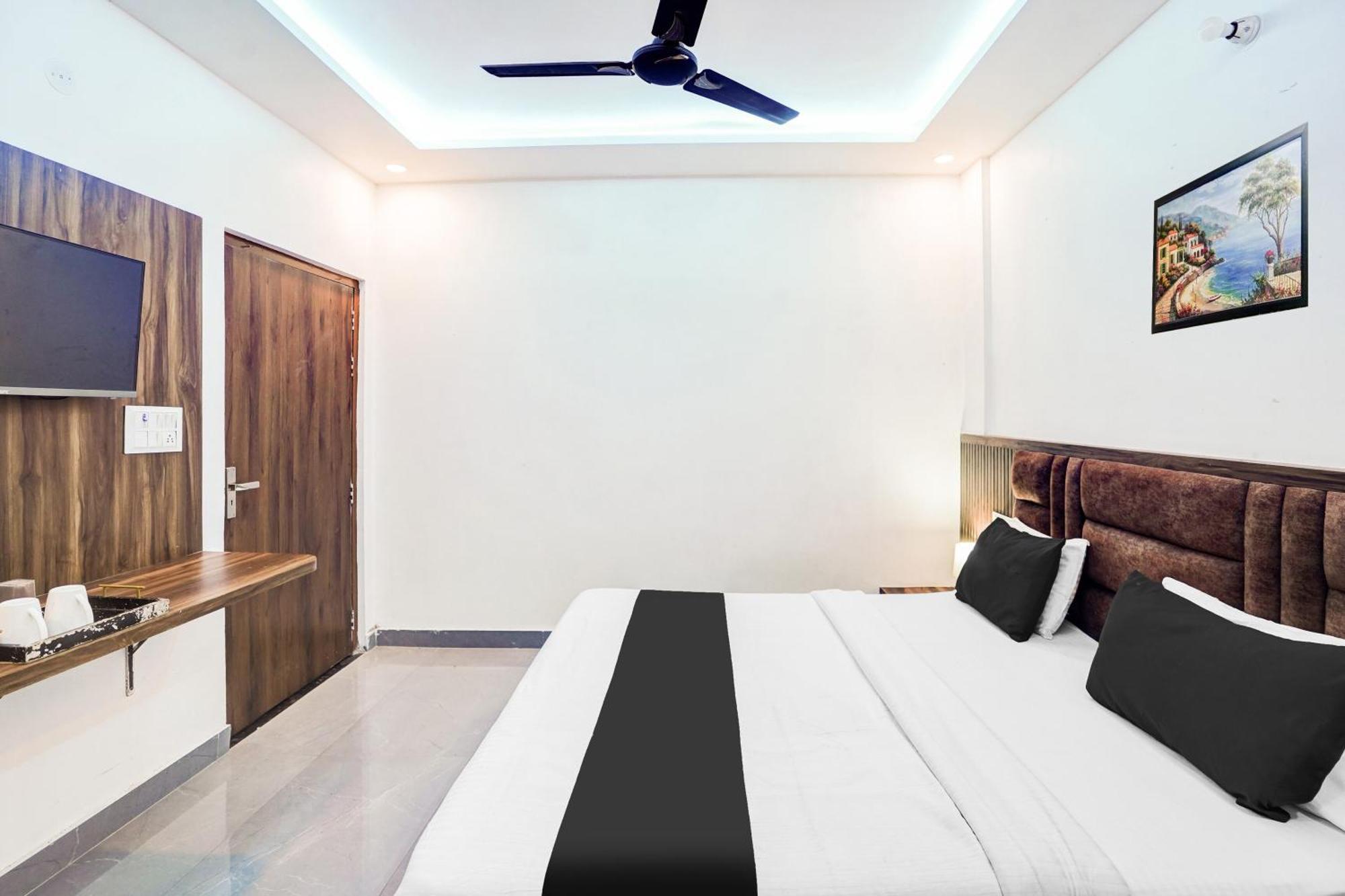 Super Hotel O Sunrakh Road Vrindavan Formerly Ganga Residency Exterior foto
